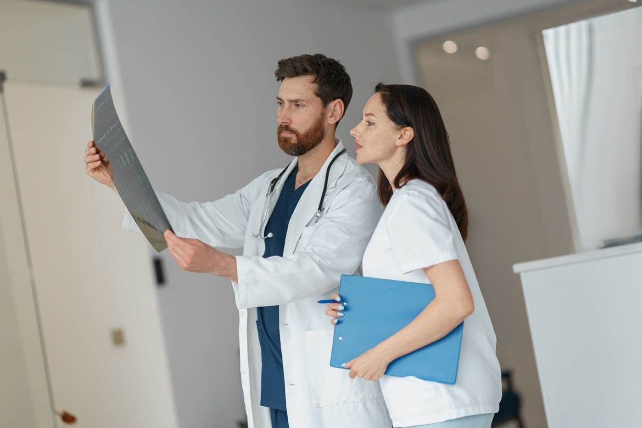 Spinal Injury Pain Solutions: Symptoms and Treatments