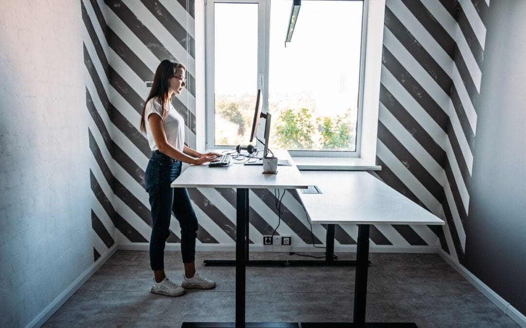 Stand Desks to Improve Circulation, Back Pain, and Energy