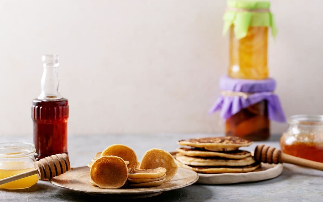 Choosing Between Honey and Maple Syrup for Sweetening